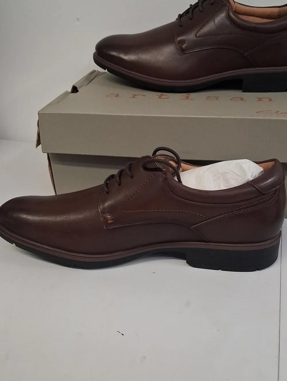 NWT Mens Clark's Artisan Eldredge Plain Dark Brown Leather Shoes